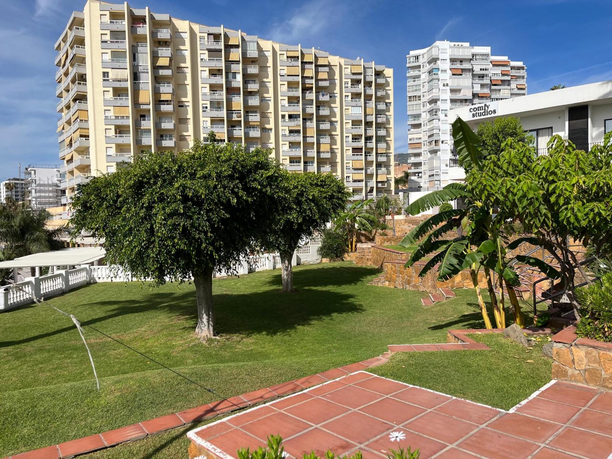 - Costa Benalmádena