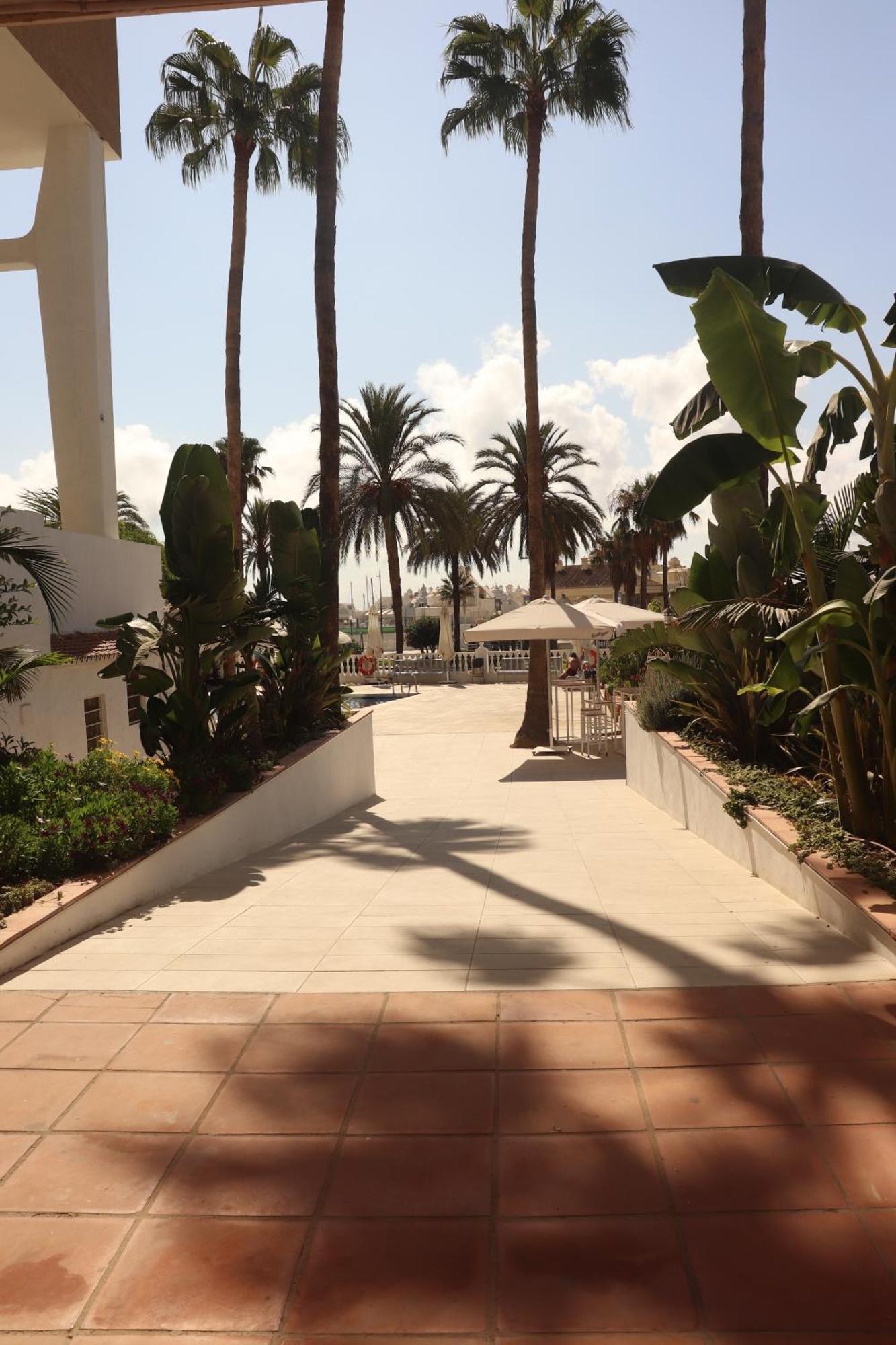 - Costa Appartement Benalmádena